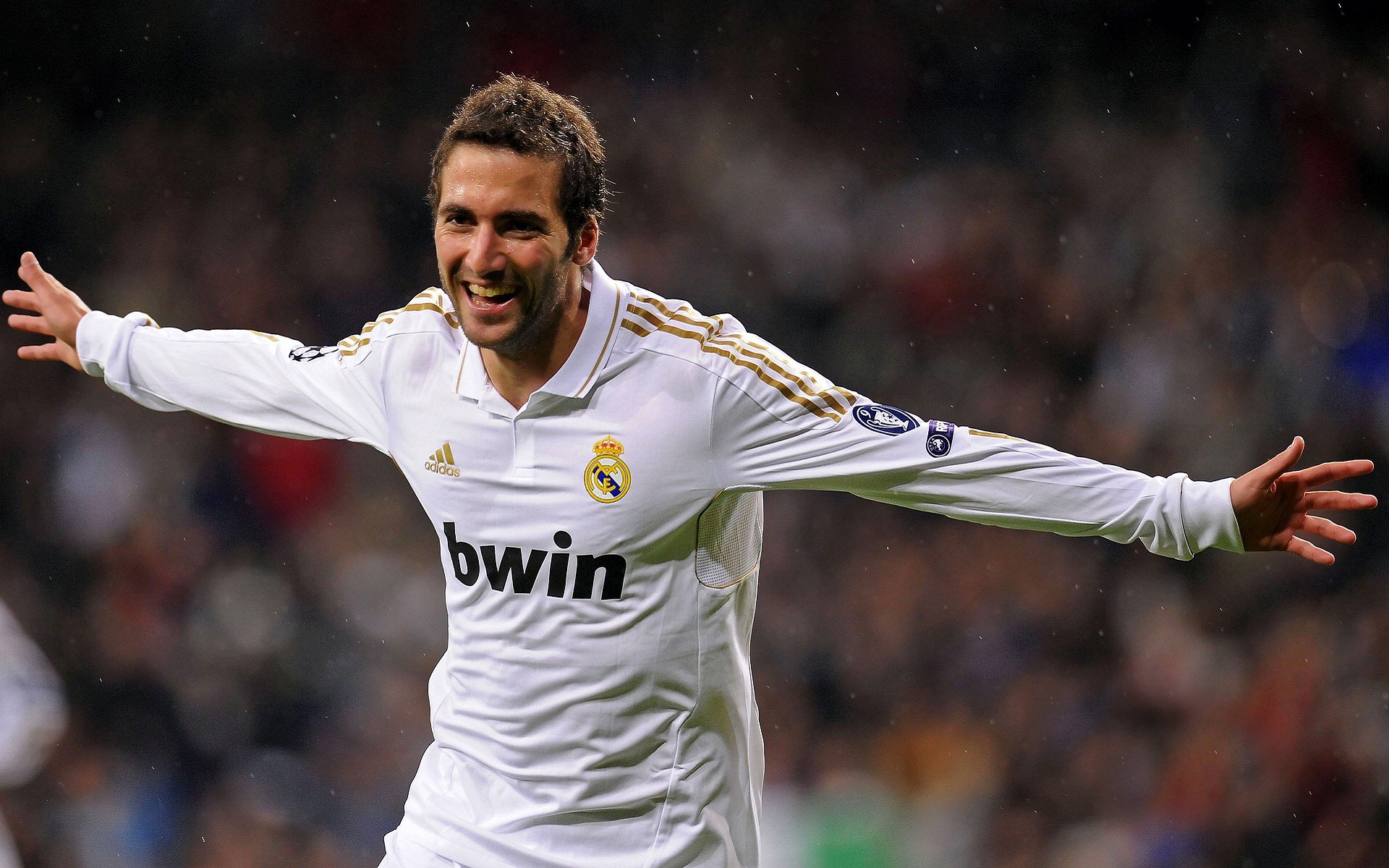 奥预赛中国青年队战胜 球员士气高涨,中国青年联赛