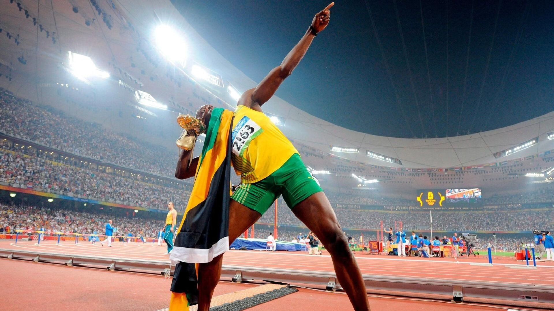 拉恩:凭借加速和敏锐的判断,他成为全黑队反击战术中的核心球员